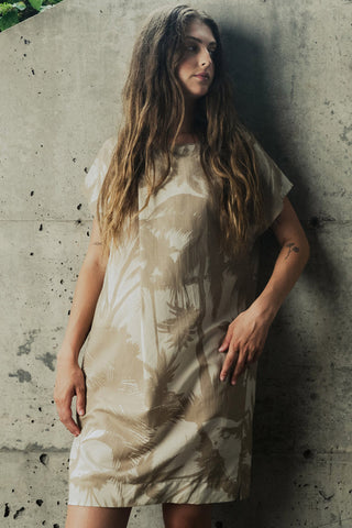 Woman wearing OEKO-TEX certified linen blend shift Maya dress by Bodybag. 