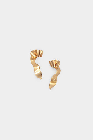 Gold plated wavy ribbon shape earrings. 
