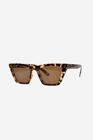 Tortoise shell recycled PET sunglasses with brown lenses. 
