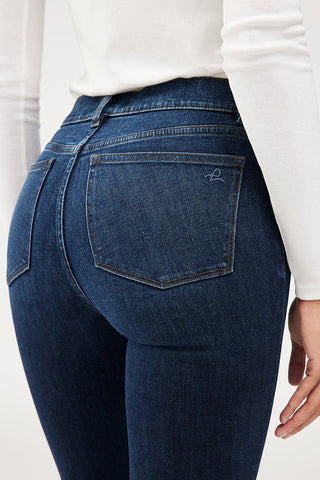 Close-up of back pocket of DL1961 Mara straight mid rise jeans. 