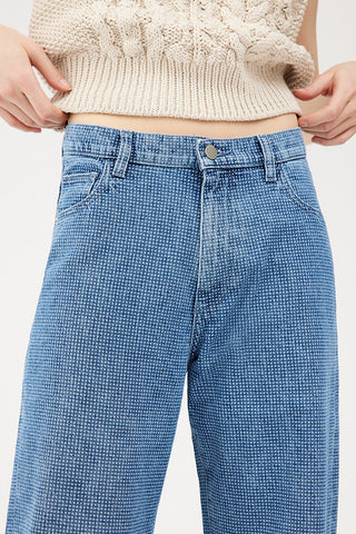 Close-up of waistband DL1961 Zoie Wide Leg jeans. 