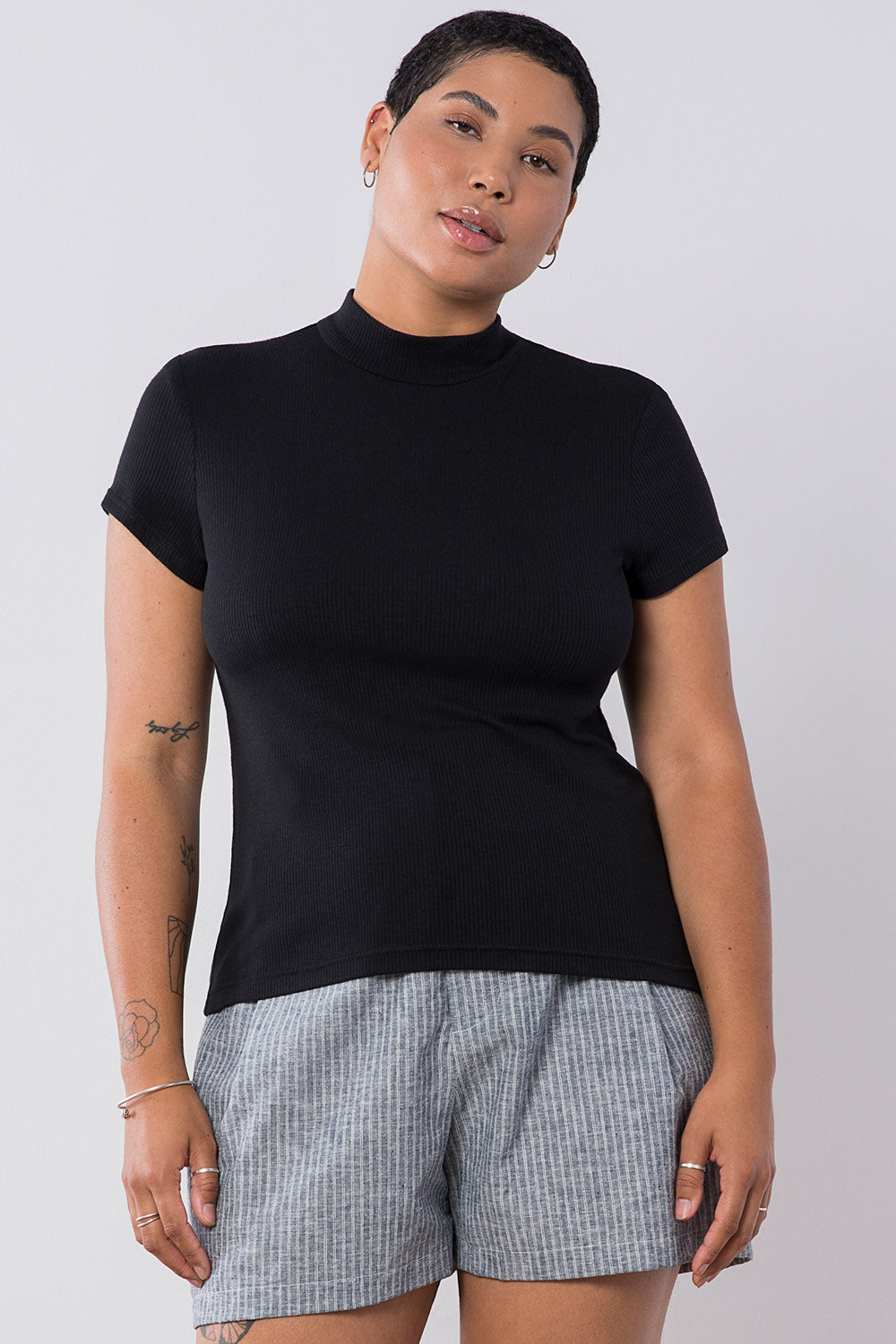 Black mock neck short sleeve deals