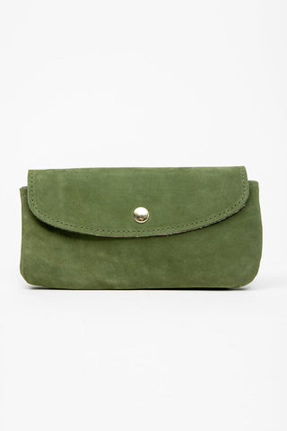 Leaf green upcycled leather Marquette wallet by Veinage. 
